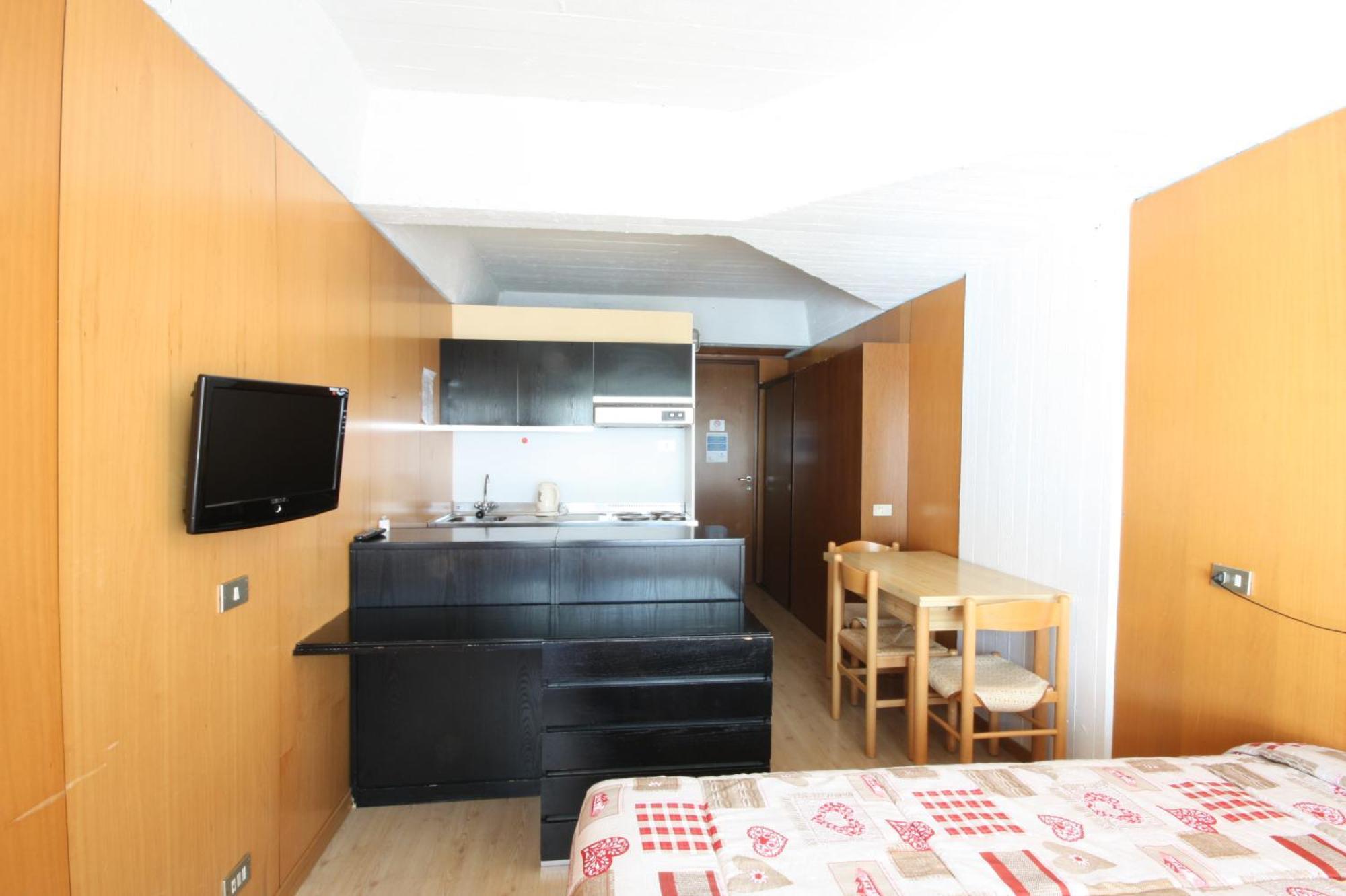 Marilleva 1400 Appartamenti Montana Номер фото